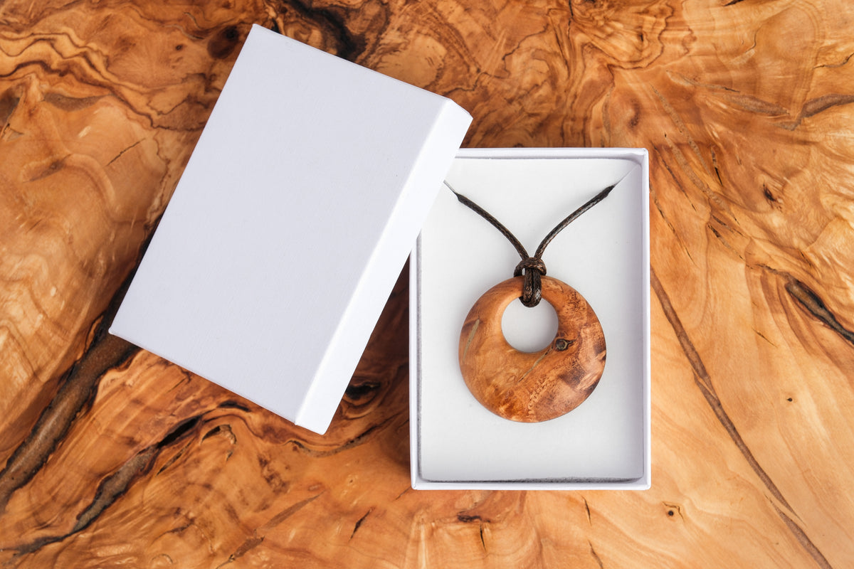 Open circle pendant