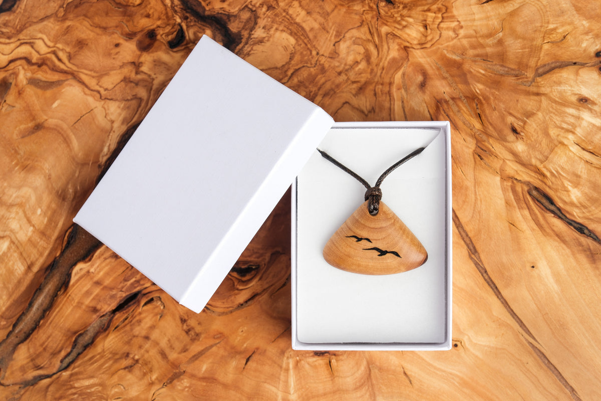 Flying together pendant